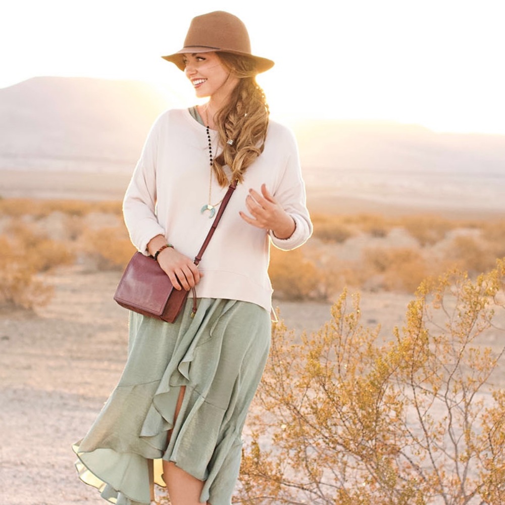 Jade Crescent Essential Oil Diffuser Necklace. - image 6